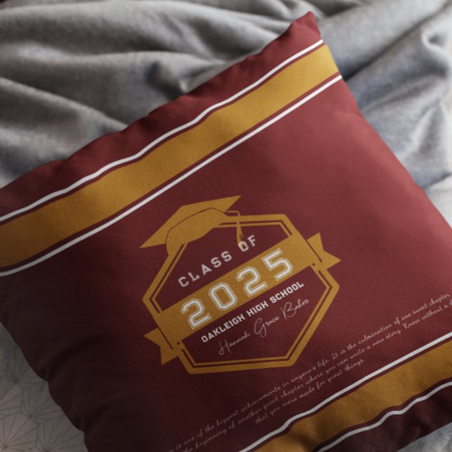 Burgundy | Klass 2025 Studenten Keepsaki Kudde (Skapare uppladdad)