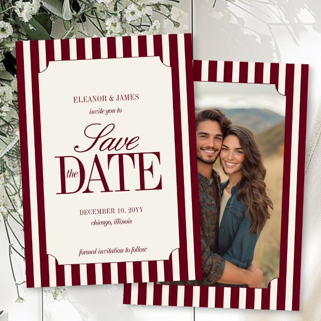 Burgundy Klassisk Preppy Rand Bröllop Vinter Spara Datumet (Burgundy stripe high-society save the date. classic easthetic & engagement photo by Darling & May)