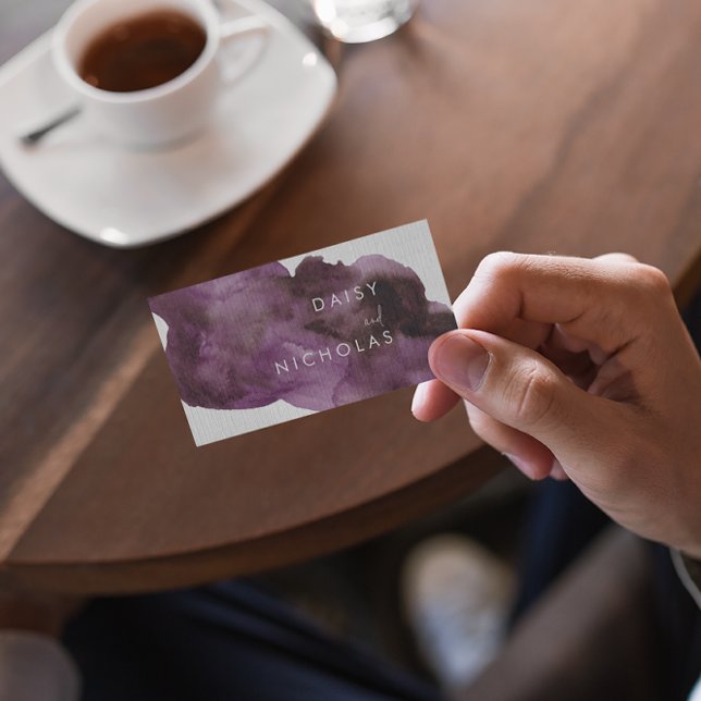 Burgundy Lila Watercolor Modern Professionell Visitkort (Skapare uppladdad)