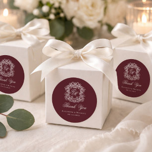 Burgundy Monogram Bröllopskrönika Tack Runt Klistermärke