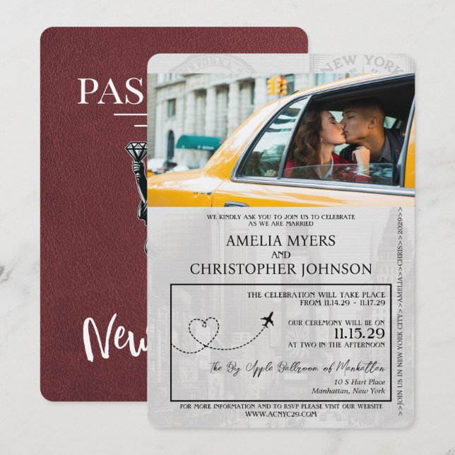 Burgundy New York City Passport Bröllop Inbjudningar (Fram/baksida)