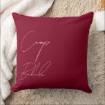 Burgundy och  Camp Bride Anpassningsbar Bacheloret Kudde<br><div class="desc">Öka din bachelorette helg-dekoration med den här eleganten burgundy dekorativ kudde från Camp Bride-samlingen. Den här chicen och anpassadet har modern manustypografi i den rosan och är perfekt för att göra firande mer personligt berört. Idealiskt som en keepsaké, gåva eller mysigt tillägg till ditt glampande äventyr, kompletterar det resten av...</div>