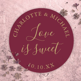 Burgundy och guld Love Is Sweet bröllopspresent Runt Klistermärke