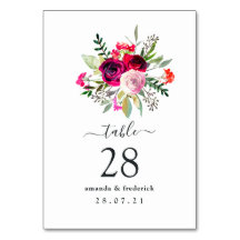 Burgundy och  höstblomma