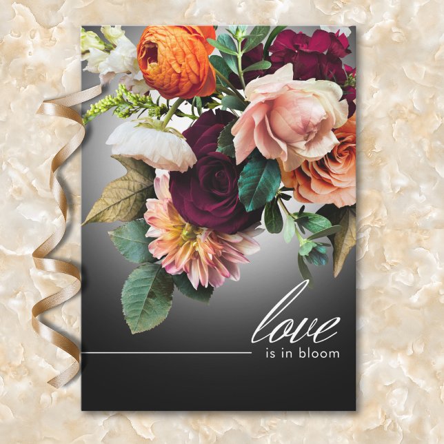 Burgundy Orange Blommigt Kärlek finns i blodomslag Inbjudningar (Burgundy Orange Floral Love is in Bloom Shower Invitation)