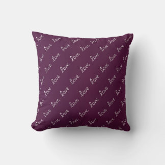 Burgundy Plum "Kärlek" Kudde