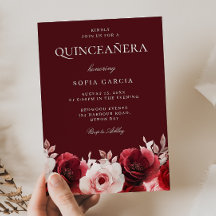 Burgundy Red Enchanted Röd ros Quinceanera