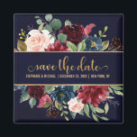 Burgundy Red Navy Blommigt Rustic Boho Sve datum Magnet<br><div class="desc">Burgundy Red Navy Blommigt Rustic Boho Bröllop spara datum magnet. Perfekt för ett fallbröllop. Utformningen har en fantastisk bukett av burgundy/Marsala,  persiko,  marinblomma/ro med matchande löv. Hitta fler matchande utformningar och variationer i min "blissweddingpaperie"-butik. Och kontakta mig gärna om du vill ha anpassningsbar.</div>