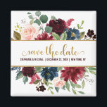 Burgundy Red Navy Blommigt Rustic Boho Sve datum Magnet<br><div class="desc">Burgundy Red Navy Blommigt Rustic Boho Bröllop spara datum magnet. Perfekt för ett fallbröllop. Utformningen har en fantastisk bukett av burgundy/Marsala,  persiko,  marinblomma/ro med matchande löv. Hitta fler matchande utformningar och variationer i min "blissweddingpaperie"-butik. Och kontakta mig gärna om du vill ha anpassningsbar.</div>