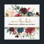 Burgundy Red Navy Blommigt Rustic Boho Sve datum Magnet<br><div class="desc">Burgundy Red Navy Blommigt Rustic Boho Bröllop spara datum magnet. Perfekt för ett fallbröllop. Utformningen har en fantastisk bukett av burgundy/Marsala,  persiko,  marinblomma/ro med matchande löv. Hitta fler matchande utformningar och variationer i min "blissweddingpaperie"-butik. Och kontakta mig gärna om du vill ha anpassningsbar.</div>