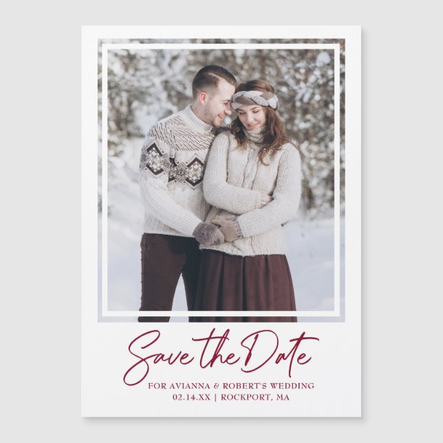 Burgundy Red Text och Photo Save Date Magnetisk Inbjudningskort (Framsida)