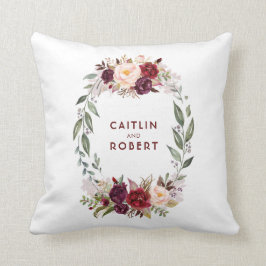 Burgundy Red Watercolor Flowers Elegant Romantic Kudde