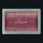 Burgundy Ro Guld  Rosa Glitter Monogram<br><div class="desc">Burgundy och Ro Guld -  Rosa Gnistra Glitter Skript Monogram Namn Bälte Buckle. Detta gör perfekt studenten,  söt 16 16,  18,  21,  30,  40,  50,  60,  70,  80,  90:e,  100-årsdag,  bröllop,  möhippa,  årsdag,  babydusch eller bachelorette-gåva till någon som glam lyx och chic stilar.</div>