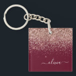 Burgundy Ro Guld  Rosa Glitter Monogram<br><div class="desc">Burgundy och Ro Guld  Rosa Faux Foil Gnistra Glitter Skriver Monogram Namn Keychain (). Det gör perfekten söt 16-årsjubileum,  bröllop,  möhippa,  årsdag,  babydusch eller bachelorette-fest för någon som glam lyxen och chic stilar i kärlek.</div>