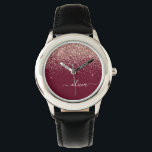 Burgundy Ro Guld  Rosa Glitter Monogram Armbandsur<br><div class="desc">Burgundy och Ro Guld -  Rosa Gnistra Glitter Skript Monogram Namn Watch. Det gör perfekten söt 16-årsjubileum,  bröllop,  möhippa,  årsdag,  babydusch eller bachelorette-fest för någon som glam lyxen och chic stilar i kärlek.</div>