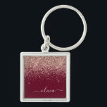 Burgundy Ro Guld  Rosa Glitter Monogram Fyrkantig Silverfärgad Nyckelring<br><div class="desc">Ro Guld -  Rosa och Burgundy Gnistra Glitter Skriptmonogram Namn nyckelringar (Nyckelring). Det gör perfekten söt 16-årsjubileum,  bröllop,  möhippa,  årsdag,  babydusch eller bachelorette-fest för någon som glam lyxen och chic stilar i kärlek.</div>