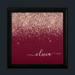 Burgundy Ro Guld  Rosa Glitter Monogram Minnesask<br><div class="desc">Burgundy och Ro Guld  Rosa Gnistra Glitter skriver Monogram Namn Jewelry KeepsakBox. Det gör perfekt studenten,  födelsedag,  bröllop,  möhippa,  årsdag,  babydusch eller bachelorette-fest till någon som glam lyx och chic stilar.</div>