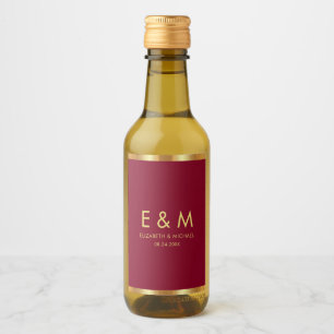 Burgundy Röd Guld Monogram Text Spara datumet Vinetikett