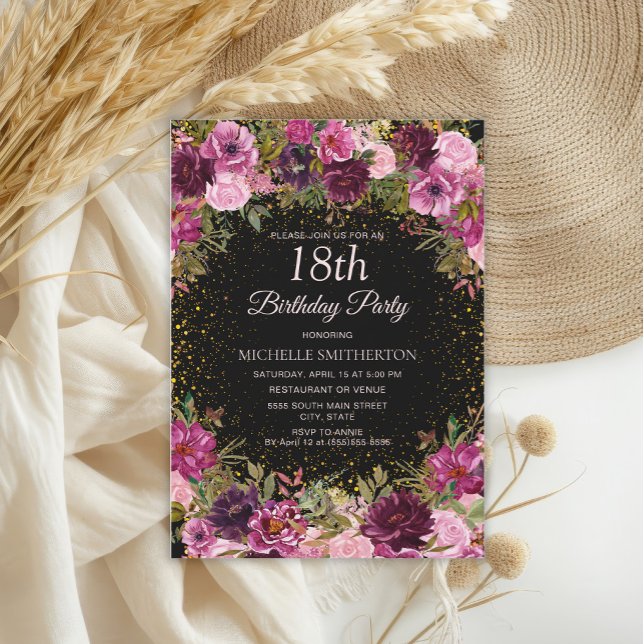 Burgundy Rosa Blommig Glitter Svart 18-årsdag Inbjudningar (Elegant burgundy and pink watercolor floral on black 18th birthday party invitation)