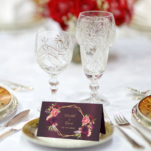 Burgundy rosa blommor boho bröllop placeringskort