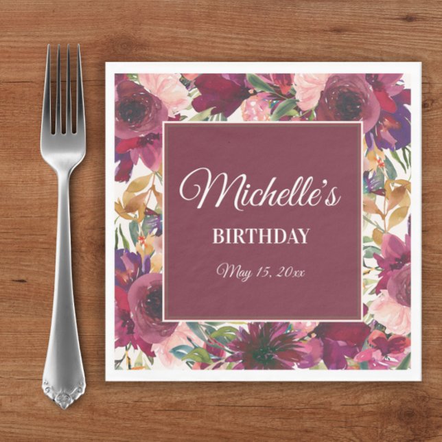 Burgundy Rosa Watercolor Blommigt Birthday Namn Pappersservett (Burgundy and blush pink watercolor floral custom birthday party paper napkins)