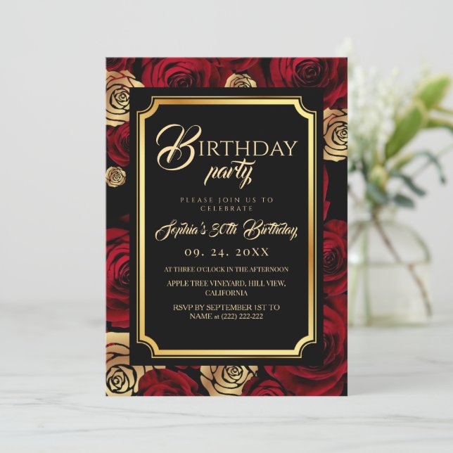  Burgundy Roses Birthday Party Invitation Inbjudningar (Stående Fram)
