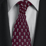 Burgundy & Silver Farmer Rancher Cow Head Slips<br><div class="desc">Samtidigt som den har silhuett i ett kohuvud är denna klassiska utformning smakfull och konservativ,  idealisk för affärsmannen eller uppfödaren. Lägg till en subtil pekare av stollig i en Fars dag eller födelsedagspresent genom att inkludera ett par matchande sockor med samma design.</div>