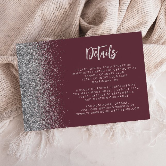 Burgundy Silver Glitter Script Bröllopsdetaljer Tilläggskort (Skapare uppladdad)