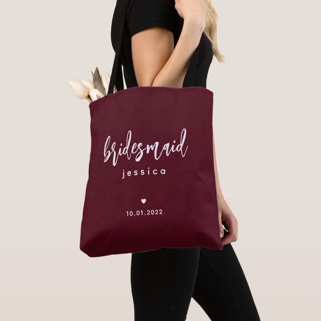 Burgundy Vin Simple Modern Bridesmaid Script Tygkasse (Närbild)