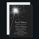 Burst of Sparkles Sweet sixteen Inbjudan (svart)<br><div class="desc">Stora sparklerskor tänder Födelsedagsfest inbjudan med en spricka av bländande twinkler. Det visas på grundläggande papper. Jag rekommenderar dock att den metalliska pappra ska vara så kortfattad att gnistran ska förbättras. Rulla ner för att se den samordnande biet.</div>