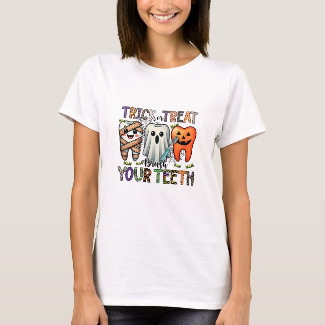 Bus eller godis borsta din tjugonde tandläkare t shirt (Framsida)
