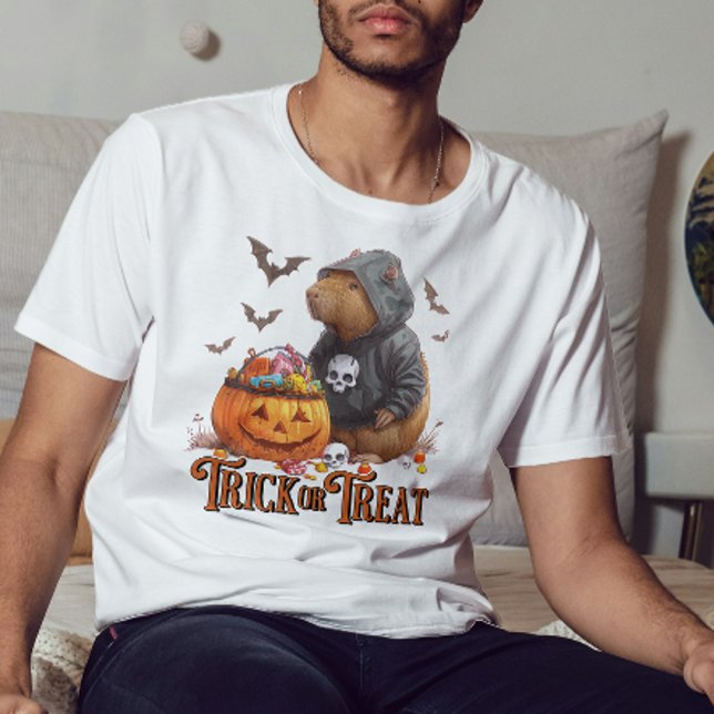 Bus eller godis Capybara Halloween Funny T Shirt (Skapare uppladdad)