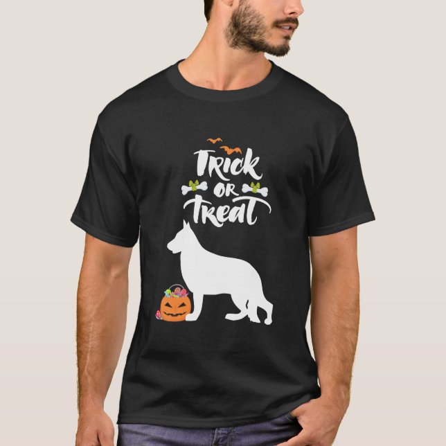 Bus eller godis German Shepherd Hund Halloween Cos T Shirt (Framsida)