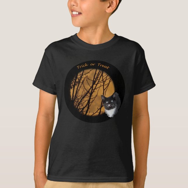 Bus eller godis Halloween Black cat & måne T-Shirt (Framsida)