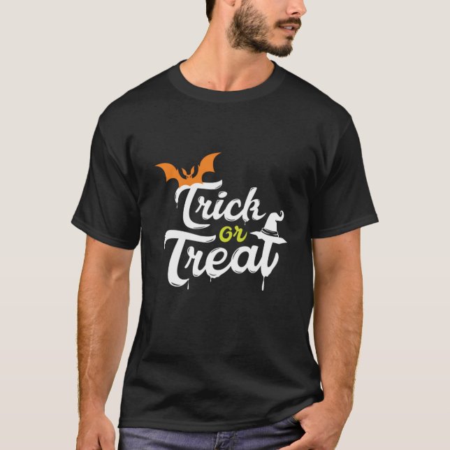 Bus eller godis Halloween T Shirt (Framsida)