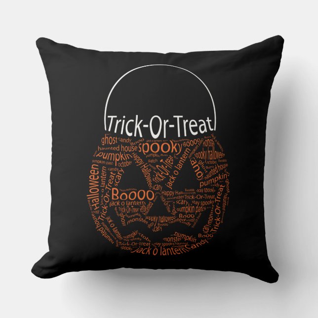 Bus eller godis Jack o lantern Typography Black Kudde (Framsida)