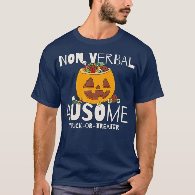 Bus eller godis Non Verbal Autism Halloween T Shirt (Framsida)