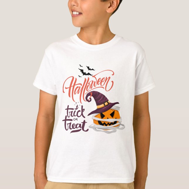 Bus eller godis Pumpkin Halloween T Shirt (Framsida)