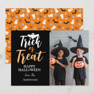 Bus eller godis Spooky Halloween-familjfoto Julkort