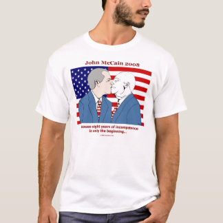 Bush-McCain kyssT-tröja T Shirt