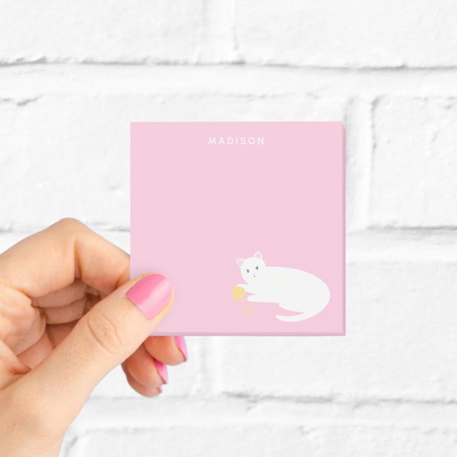 Busig katt med rosa garn post-it block (Skapare uppladdad)