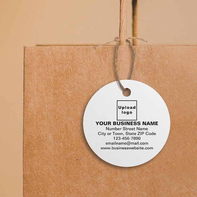 Business Brand on White Circle Märkre Gåvor Etiketter (White round shape tag with your business brand attached on shopping bag.)