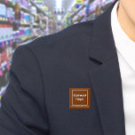 Business Namn och Logotyp Brown Square Button Knapp<br><div class="desc">Knappen Fyrkant som du kan anpassa för att lägga namn och logotyp på företaget. Du kan använda den här kommandoknappen som ett enhetligt tillbehör till personalen. Du kan också använda den som förpackningstillbehör. Du kan också inkludera den i material som du använder i marknadsföring för att annonsera din verksamhet eller...</div>