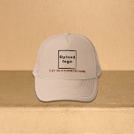 Business Namn och Logotyp Khaki Truckerkeps<br><div class="desc">Truckerkeps som du kan anpassa för att sätta ditt företag i namn. Du kan ge ge det som en gåva till dina kunder. Du kan också inkludera den i ditt material från marknadsföring för att marknadsföra ditt företag eller i dina marknadsföringsprodukter för att marknadsföra ditt varumärke namn. Truckerkeps med ditt...</div>
