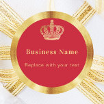 Business Red guld royal krona Runt Klistermärke<br><div class="desc">Röd bakgrund,  dekorerad med faux guld ram och krona. Anpassa och lägg till texten.</div>