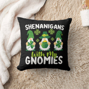 Busstreck Med Mina Gnomer Gnome St Patrick's Day Kudde