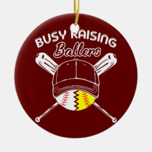Busy Raising Ballers Baseball Kärlek Funny Softbal Julgransprydnad Keramik