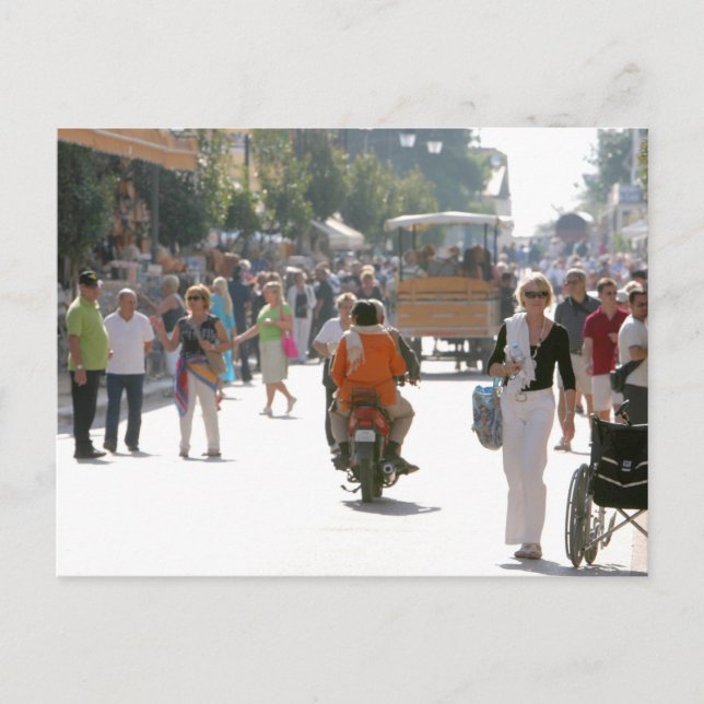Busy street i Katakolon Greece Vykort (Framsida)