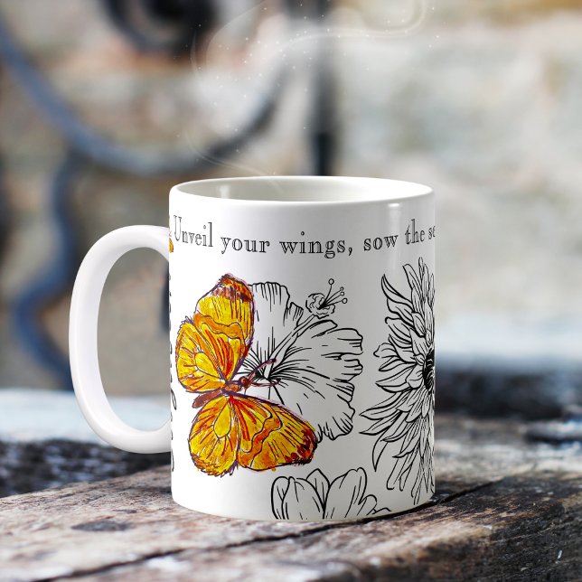 Butterflies och Flowers Namn och Personal Message Kaffemugg (Skapare uppladdad)