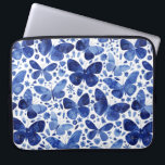 Butterflies Watercolor Blue Laptop sleeve<br><div class="desc">Filmmålning med indigo-blått och vitt vattenfärgsfjäril.</div>